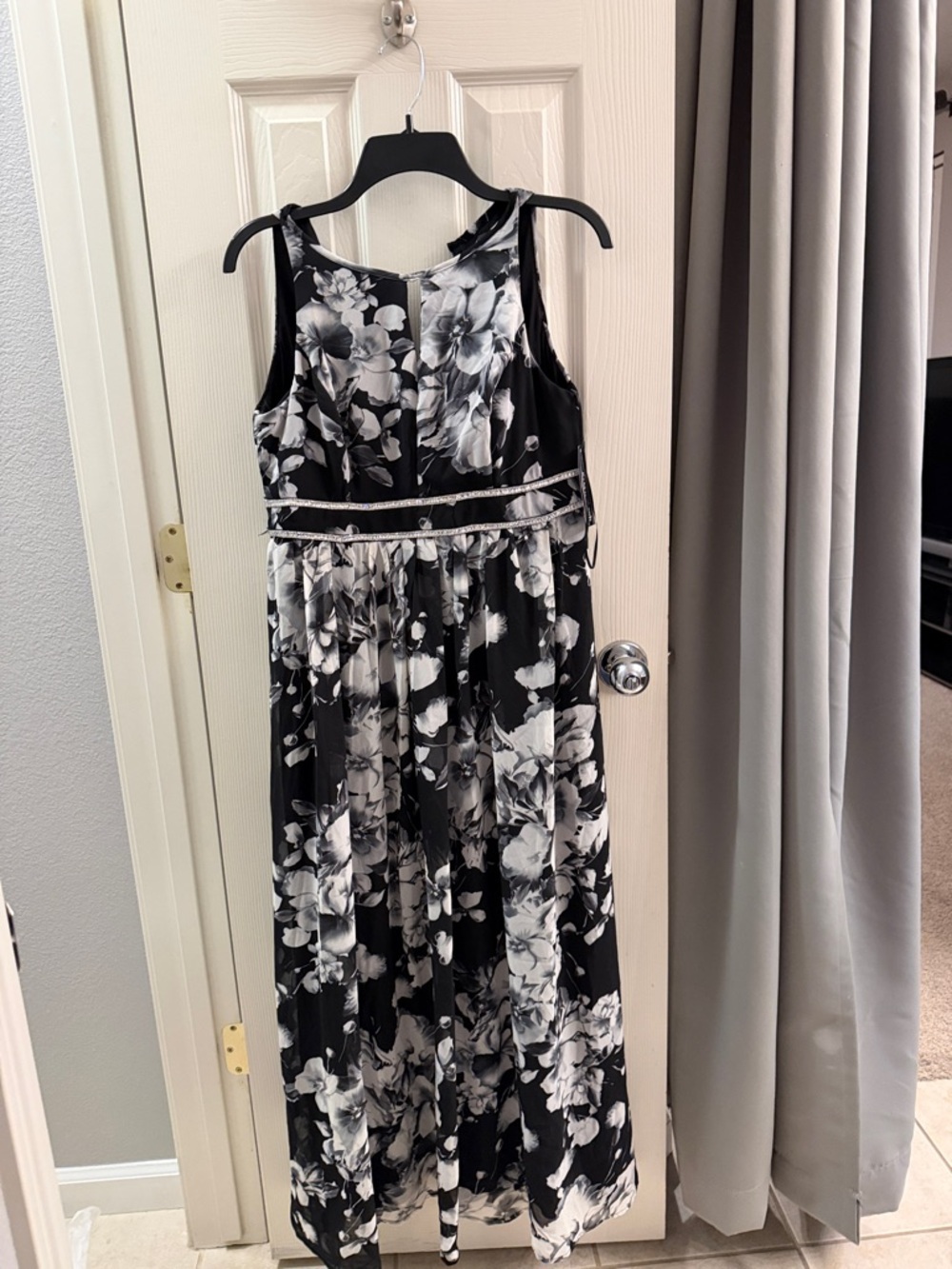 R&M Richards Black and Ivory Floral Sleeveless Dress